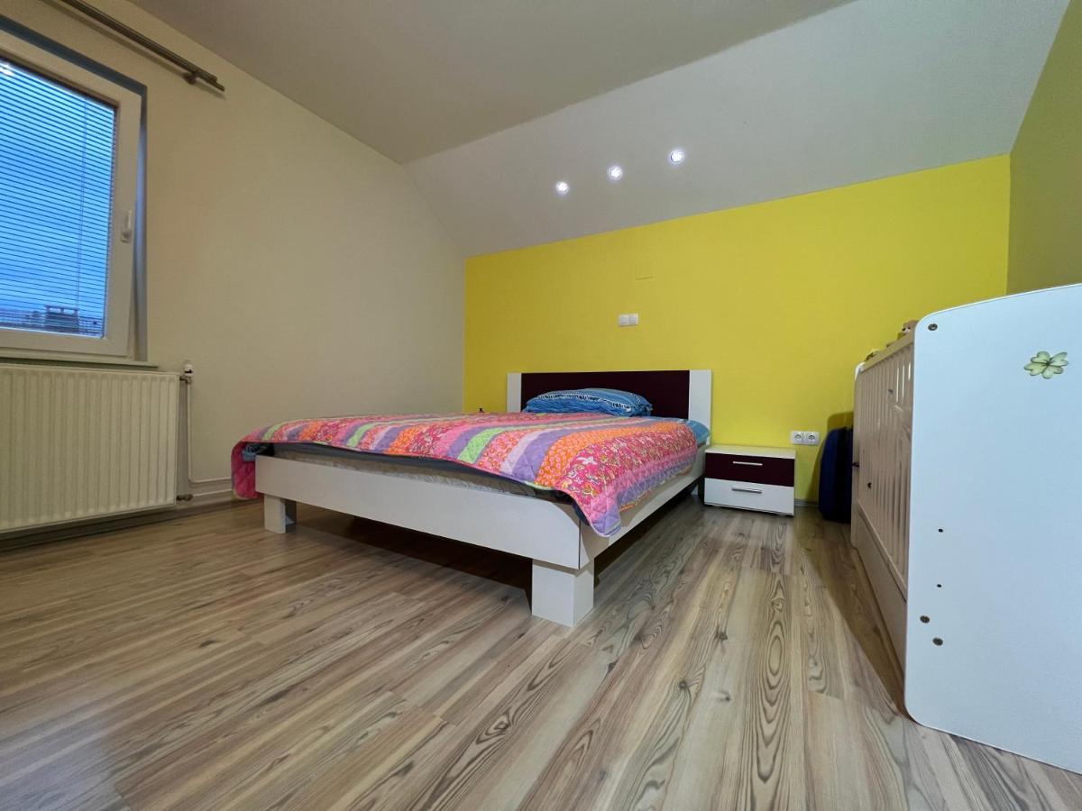 Mici'S Apartments Visoko  Екстер'єр фото